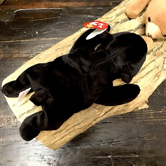 Cubbie & Blackie Beanies - Picture 11 of 12